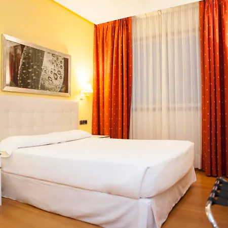 Отель Sercotel Tres Luces 3*