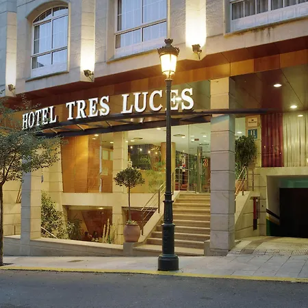 호텔 Sercotel Tres Luces 3*