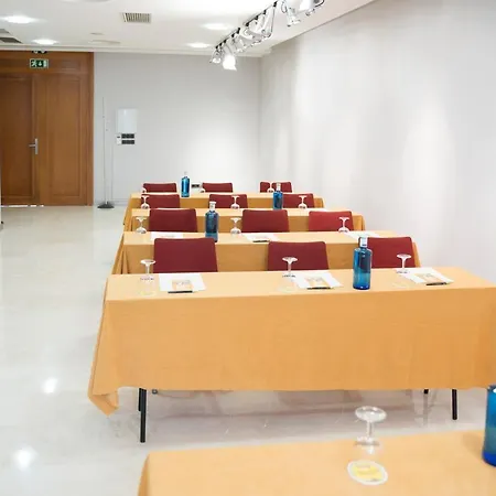 فندق Sercotel Tres Luces