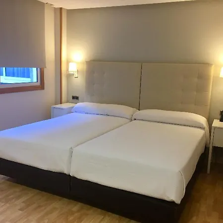 Отель Sercotel Tres Luces